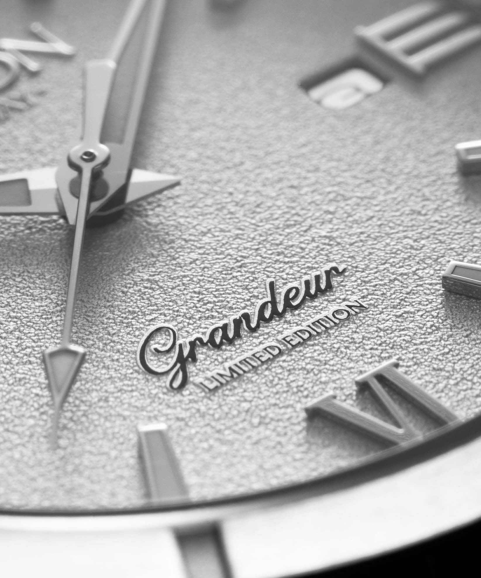 Grandeur Limited Edition - White